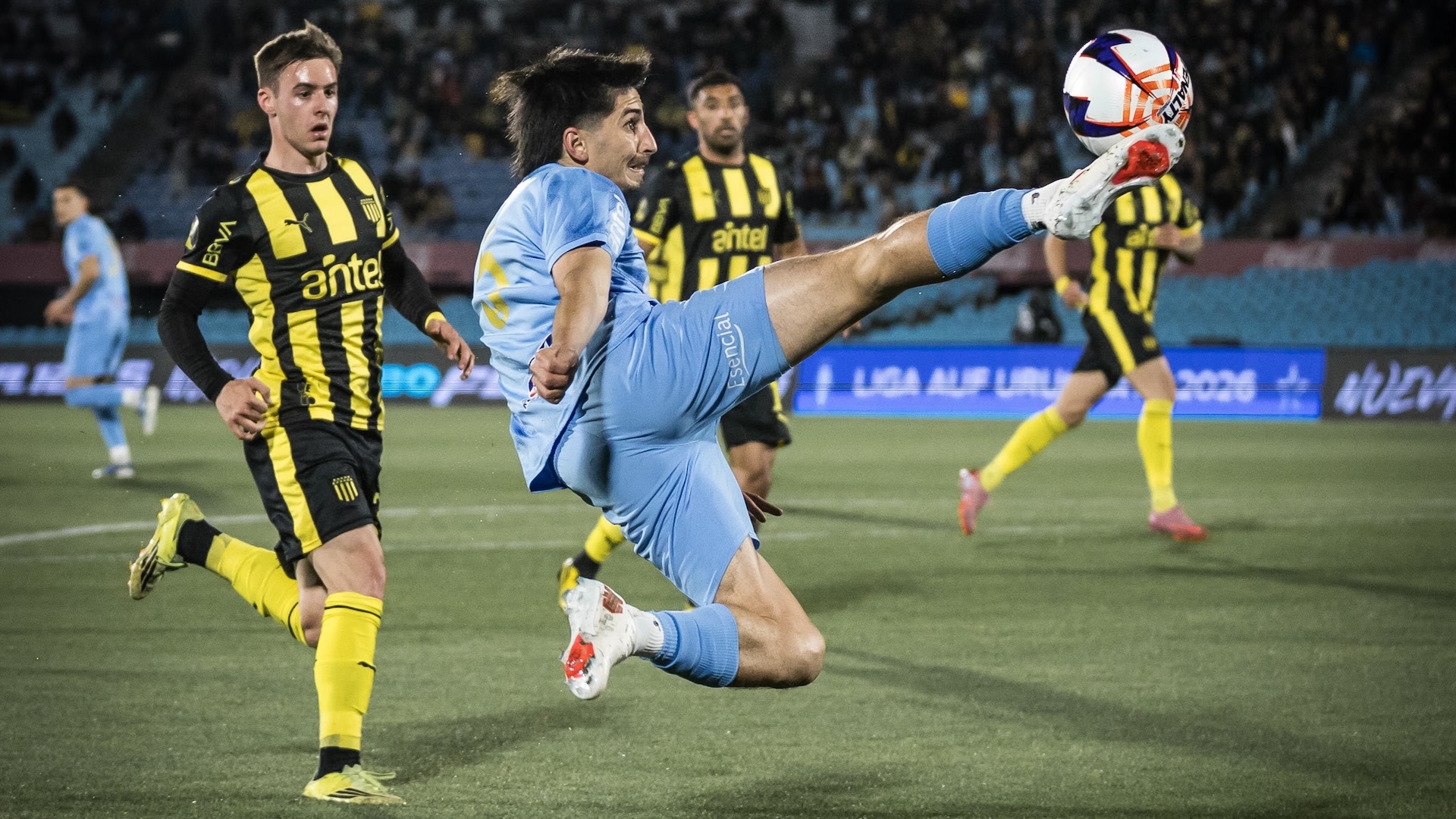 MC Torque 1 vs 1 Peñarol